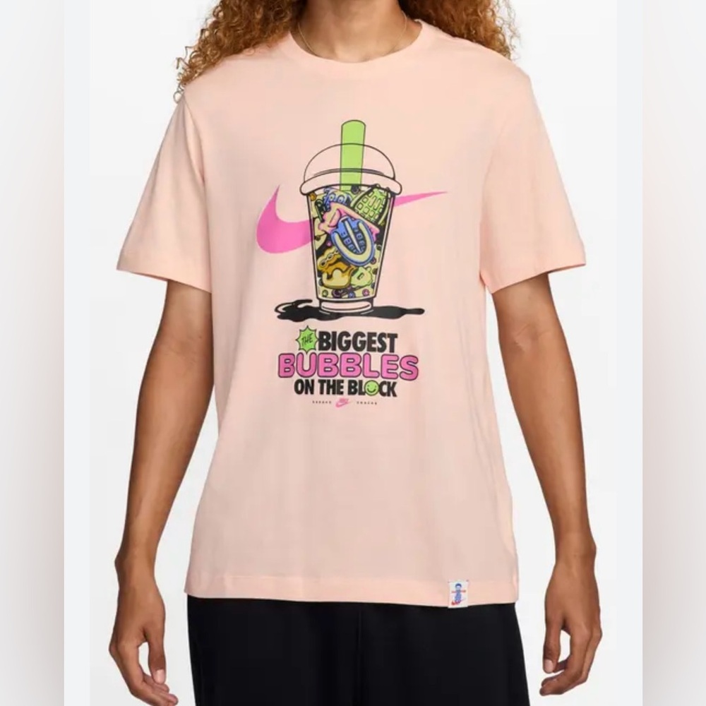 NWT Nike Youth Graphic T-Shirt NWT